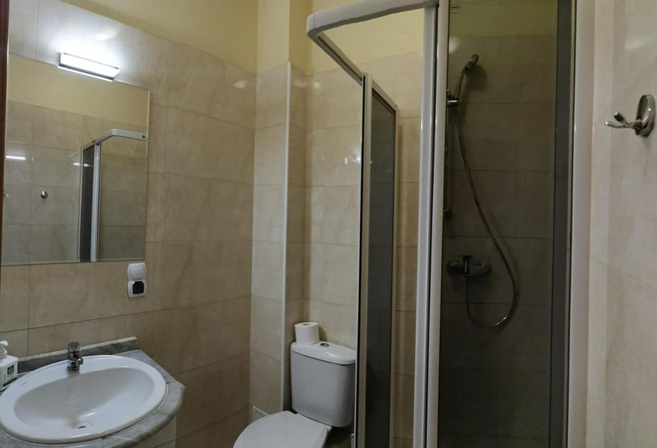 Hotelik Dworek Legnickie Pole 4Km Od Legnicy Exterior photo