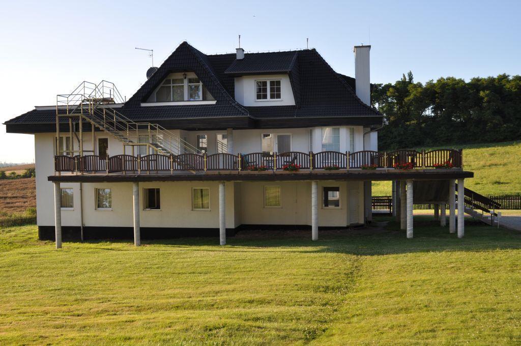 Hotelik Dworek Legnickie Pole 4Km Od Legnicy Exterior photo